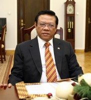 Dr. (H.C.) dr. H. R. Agung Laksono